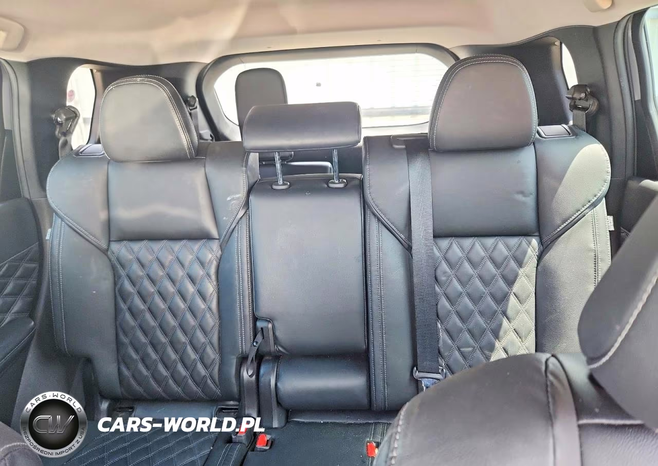 2022 Mitsubishi Outlander Sel VIN:JA4J3VA81NZ061349 - 10