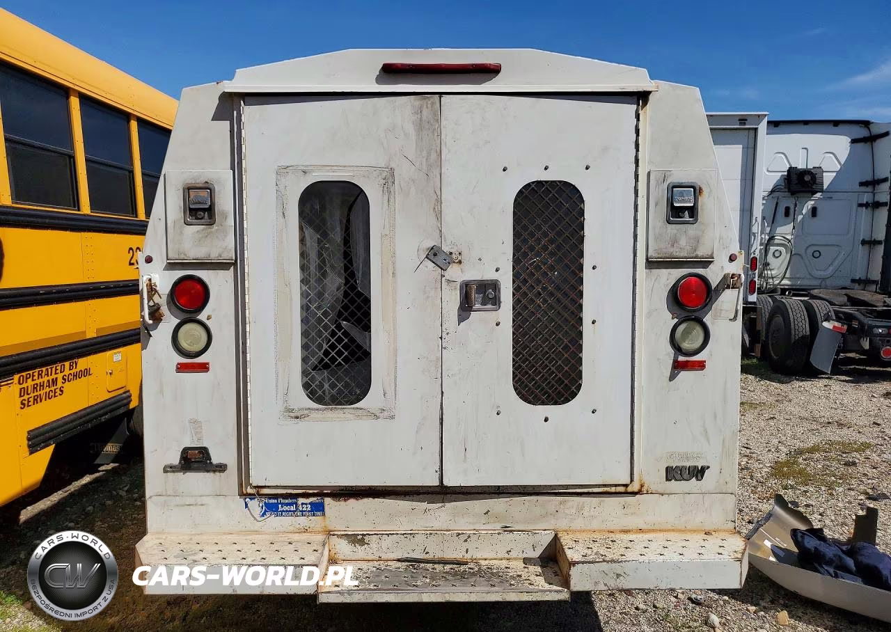 2007 GMC Savana Cutaway G3500 VIN:1GDHG31U271253922 - 6
