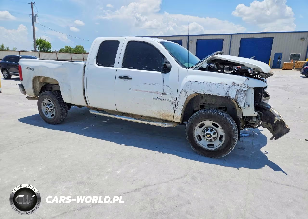 2013 Chevrolet Silverado K2500 Heavy Duty VIN:1GC2KVCG3DZ132129 - 4