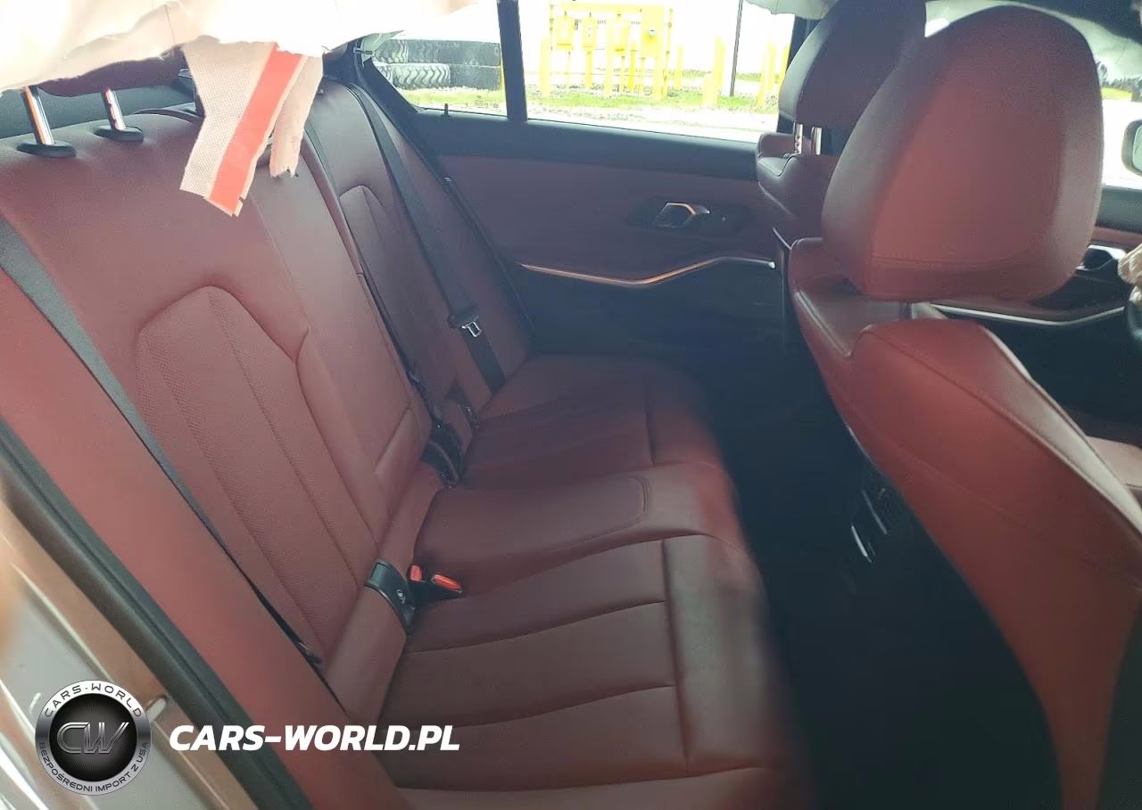 2025 BMW 330Xi VIN:3MW89CW01S8F05245 - 10