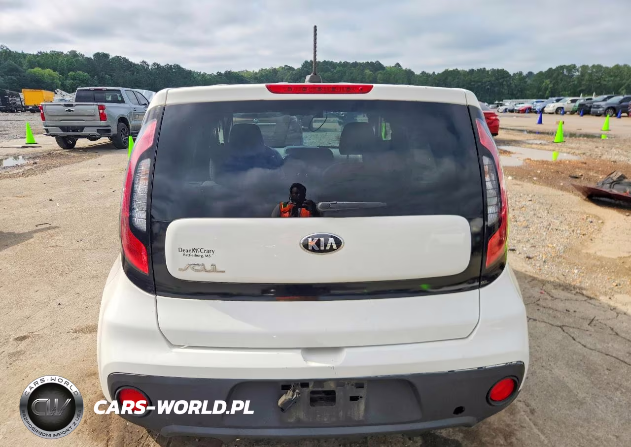 2018 Kia Soul Base VIN:KNDJN2A20J7618669 - 6
