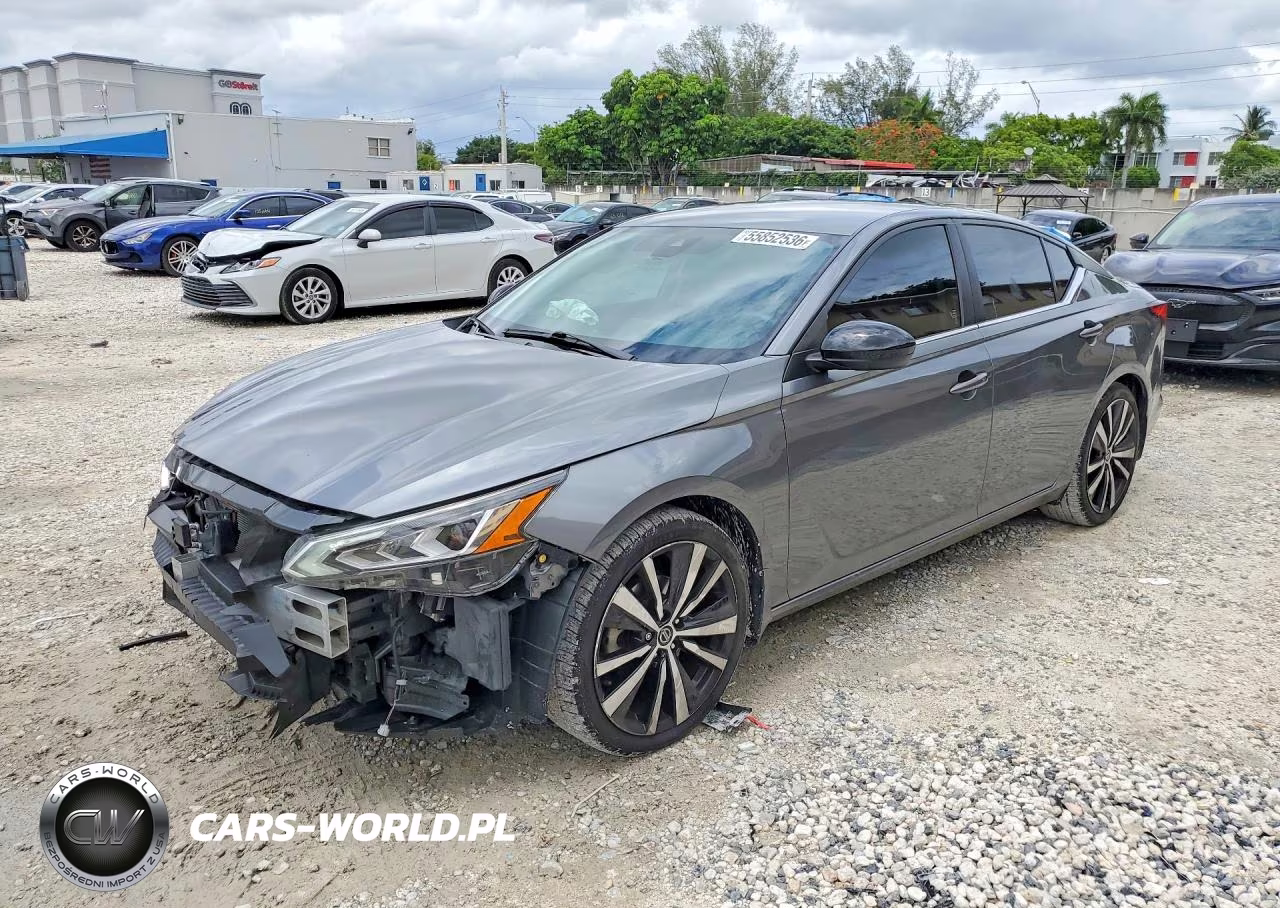 2021 Nissan Altima Sr – zdjęcie 1 z 12