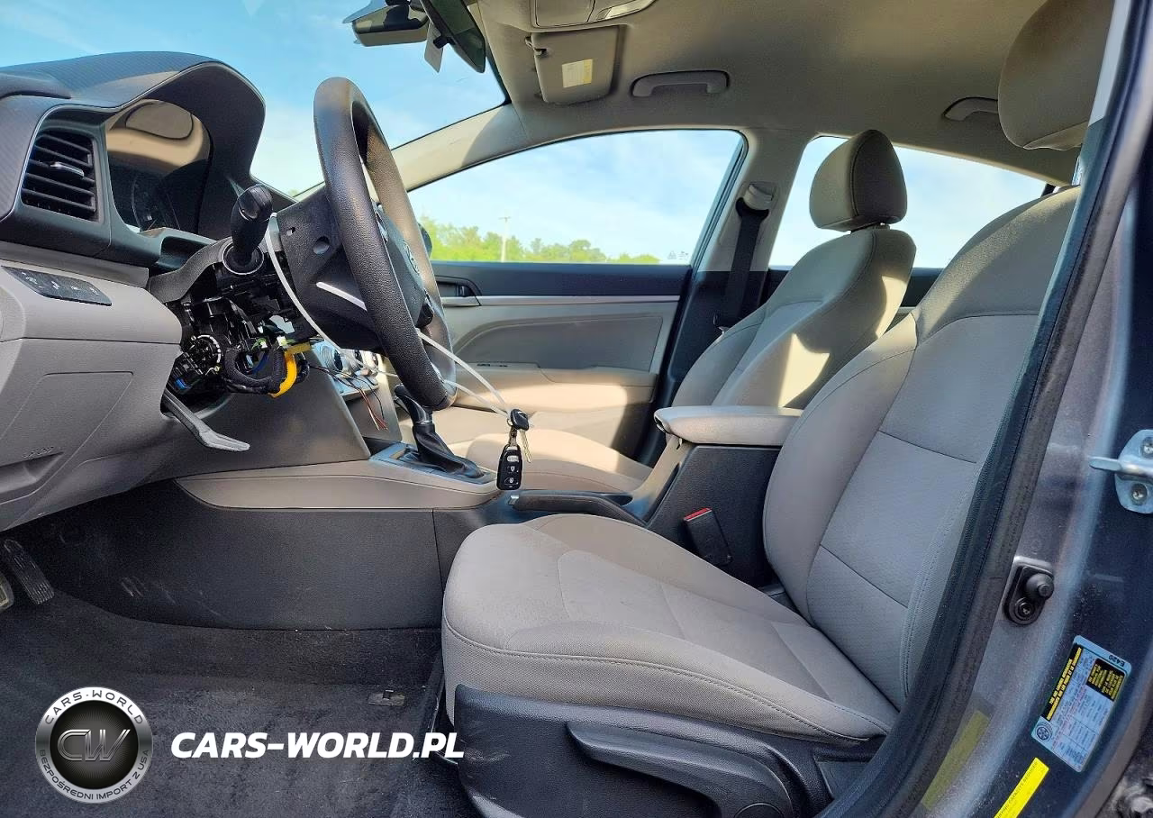 2019 Hyundai Elantra Sel VIN:5NPD84LF9KH429354 - 7