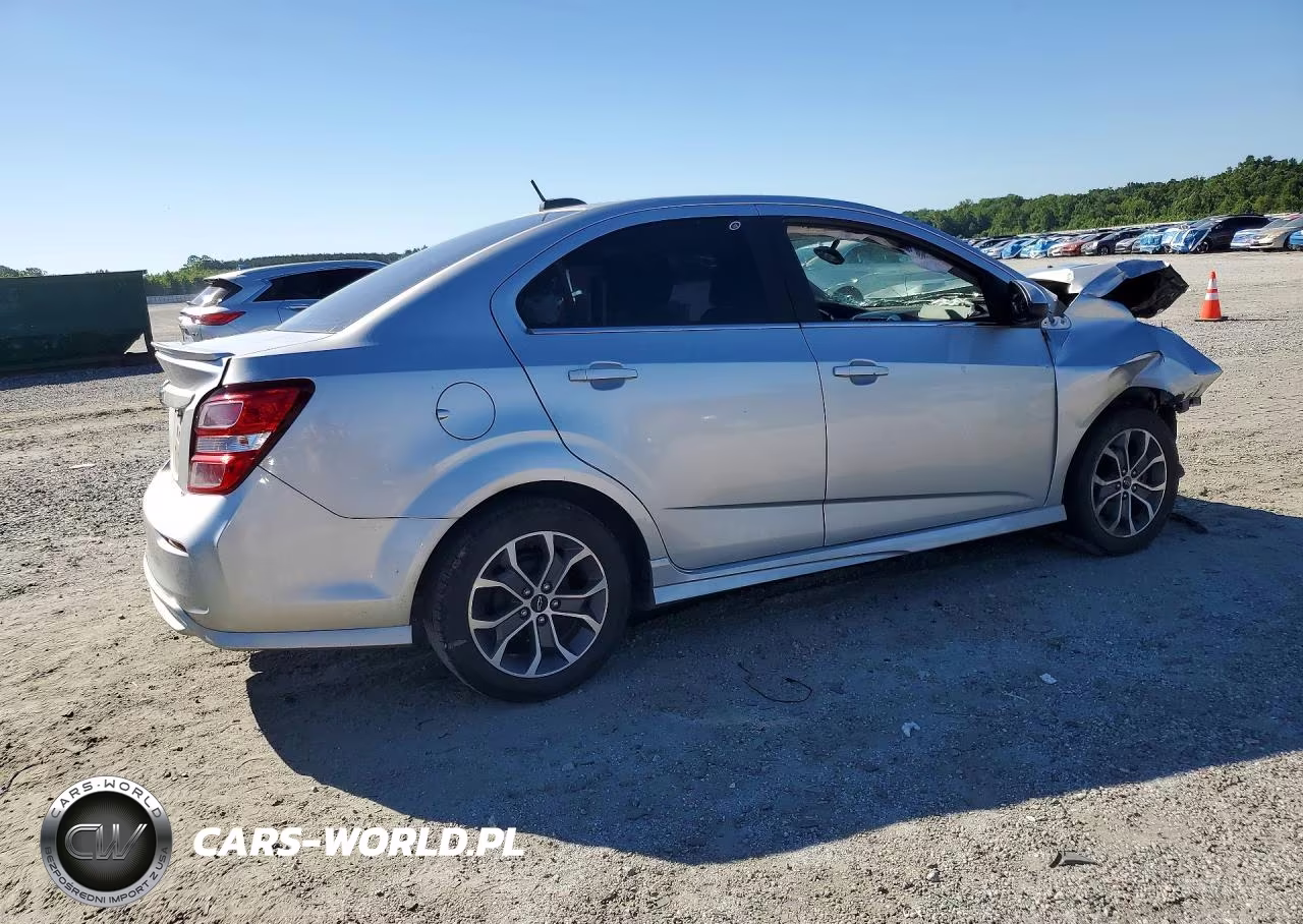 2019 Chevrolet Sonic Lt VIN:1G1JD5SB6K4145570 - 3