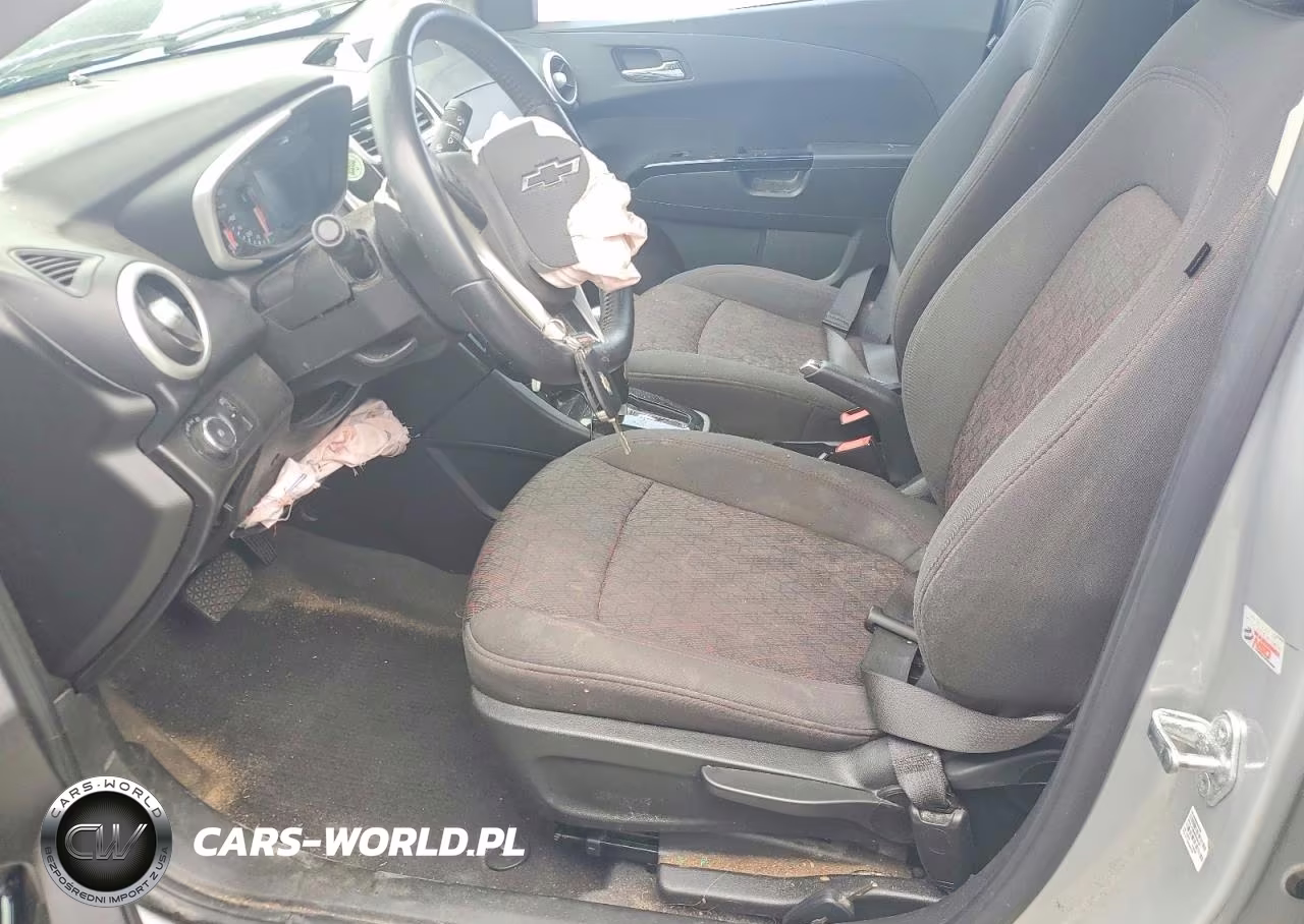 2019 Chevrolet Sonic Lt VIN:1G1JD5SB6K4145570 - 7