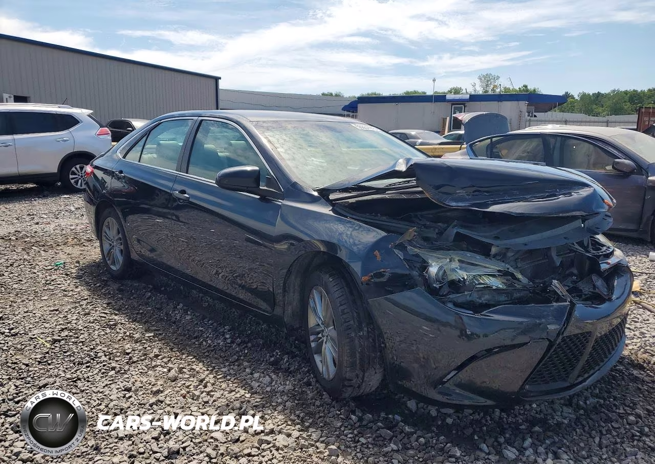 2017 Toyota Camry Se VIN:4T1BF1FKXHU299941 - 4