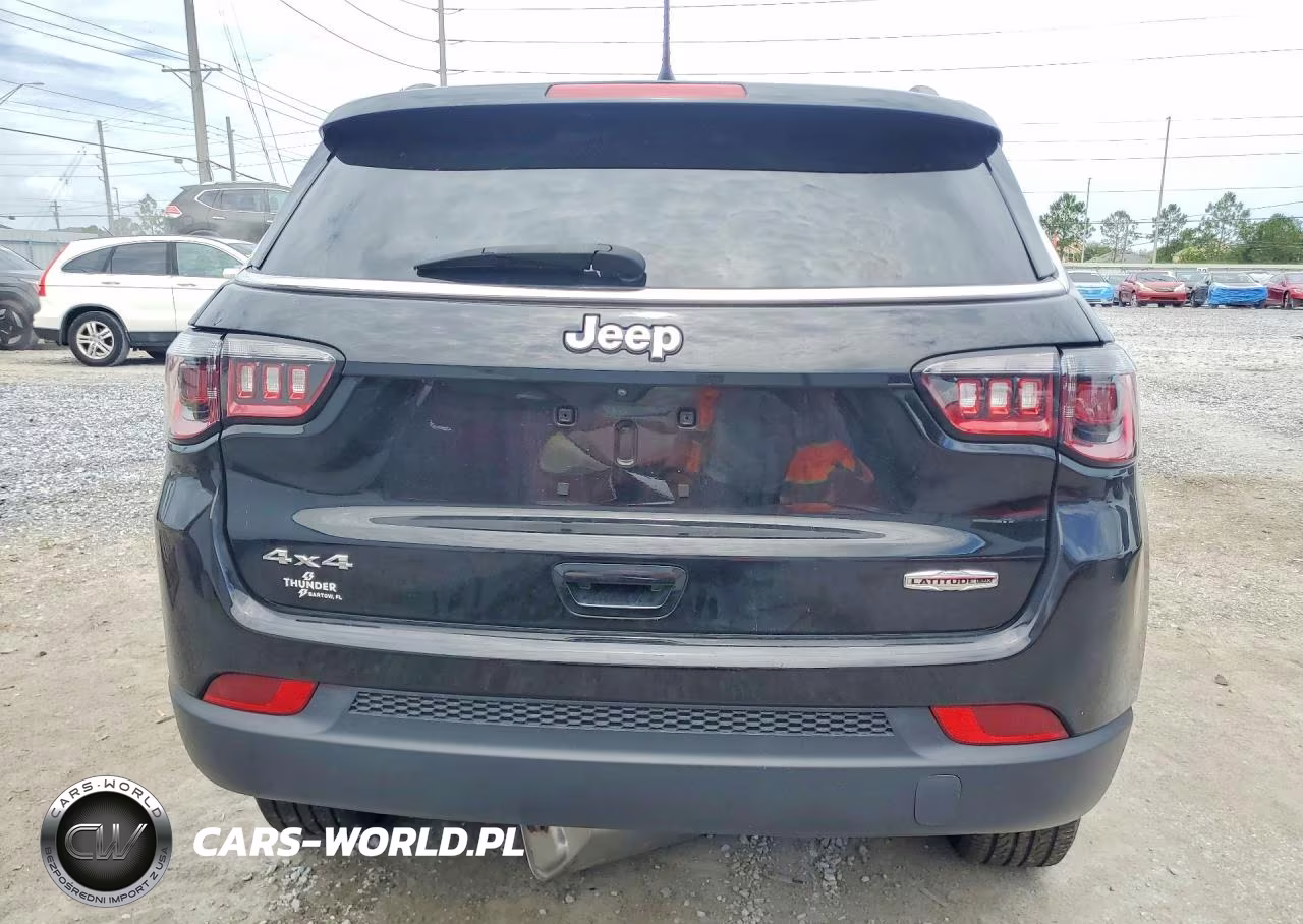 2022 Jeep Compass Latitude Lux VIN:3C4NJDFB3NT196870 - 6