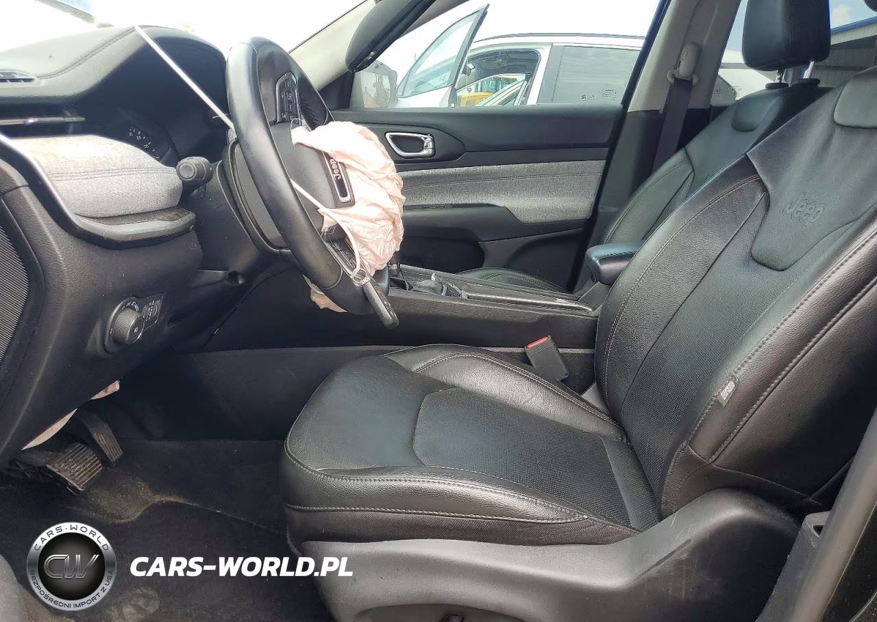 2022 Jeep Compass Latitude Lux VIN:3C4NJDFB3NT196870 - 7