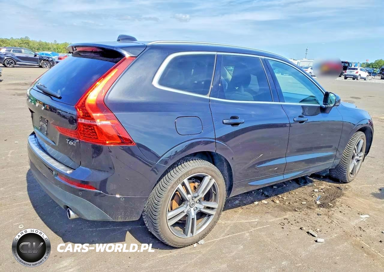 2018 Volvo Xc60 T6 Momentum VIN:YV4A22RK1J1027568 - 3