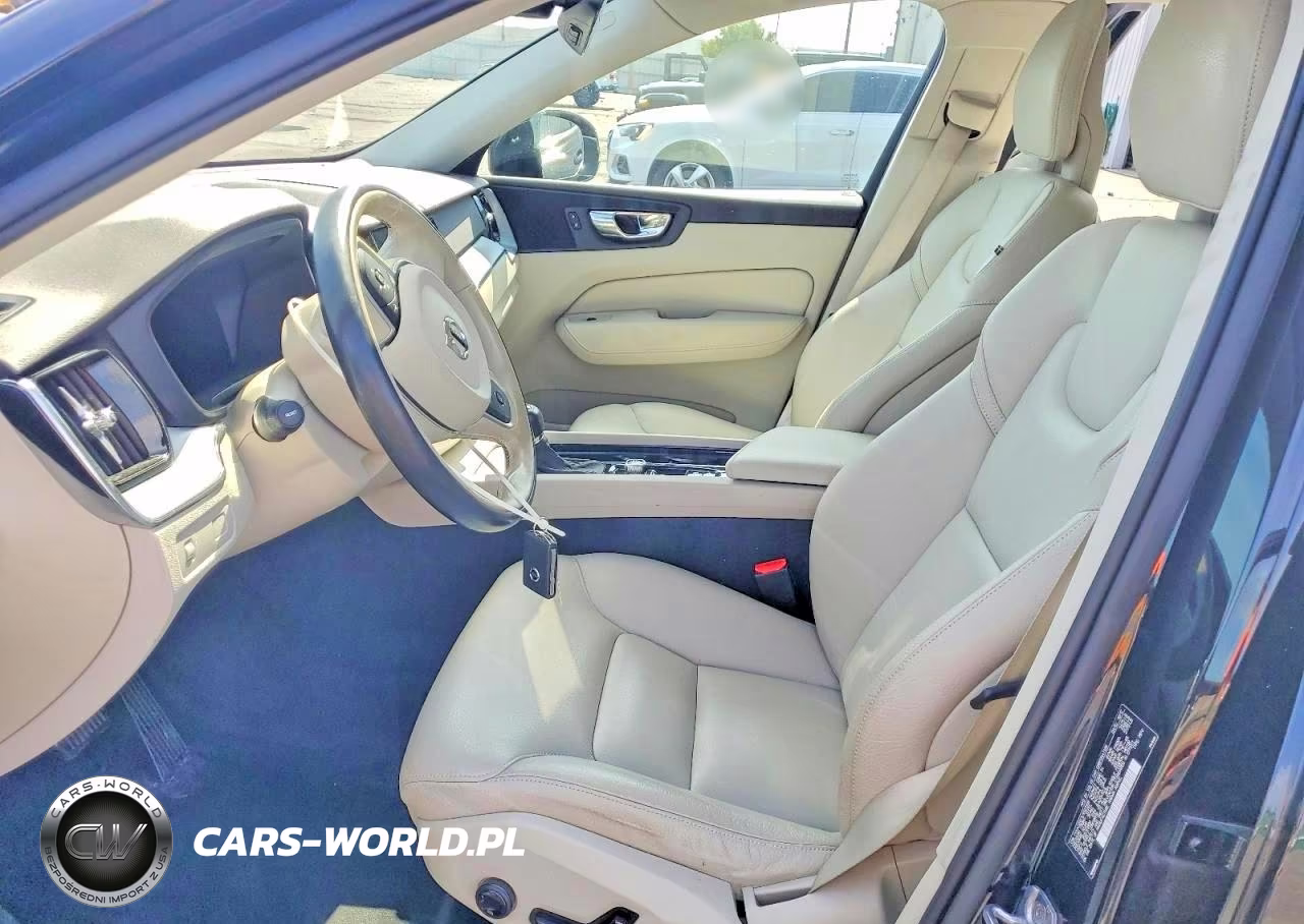 2018 Volvo Xc60 T6 Momentum VIN:YV4A22RK1J1027568 - 7