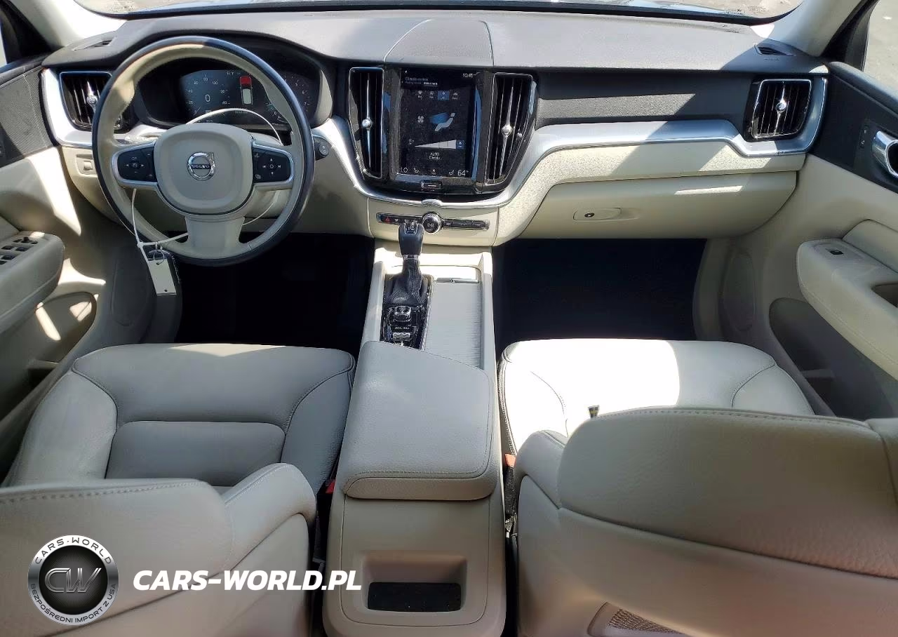 2018 Volvo Xc60 T6 Momentum VIN:YV4A22RK1J1027568 - 8