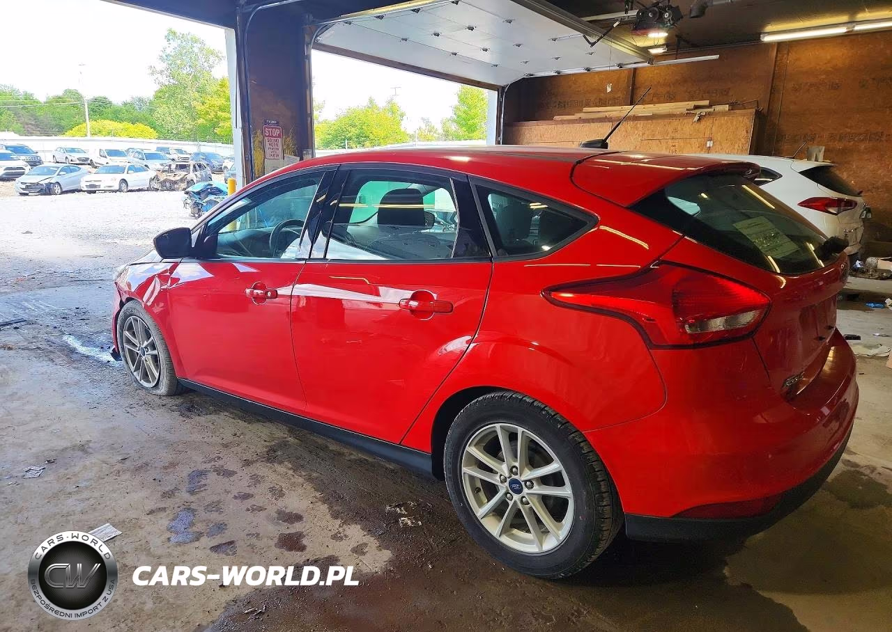 2017 Ford Focus Se VIN:1FADP3K20HL232708 - 2