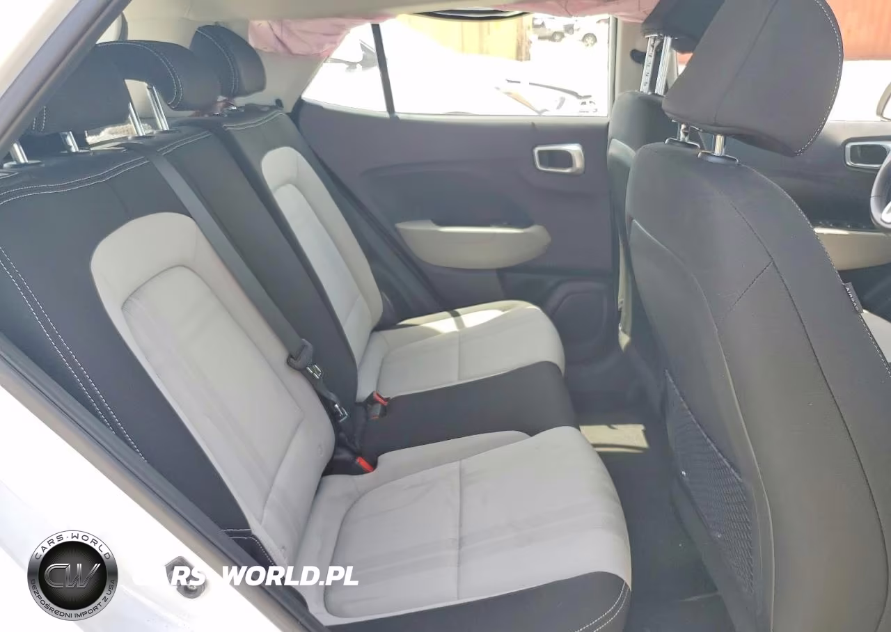 2022 Hyundai Venue Sel VIN:KMHRC8A3XNU207013 - 11