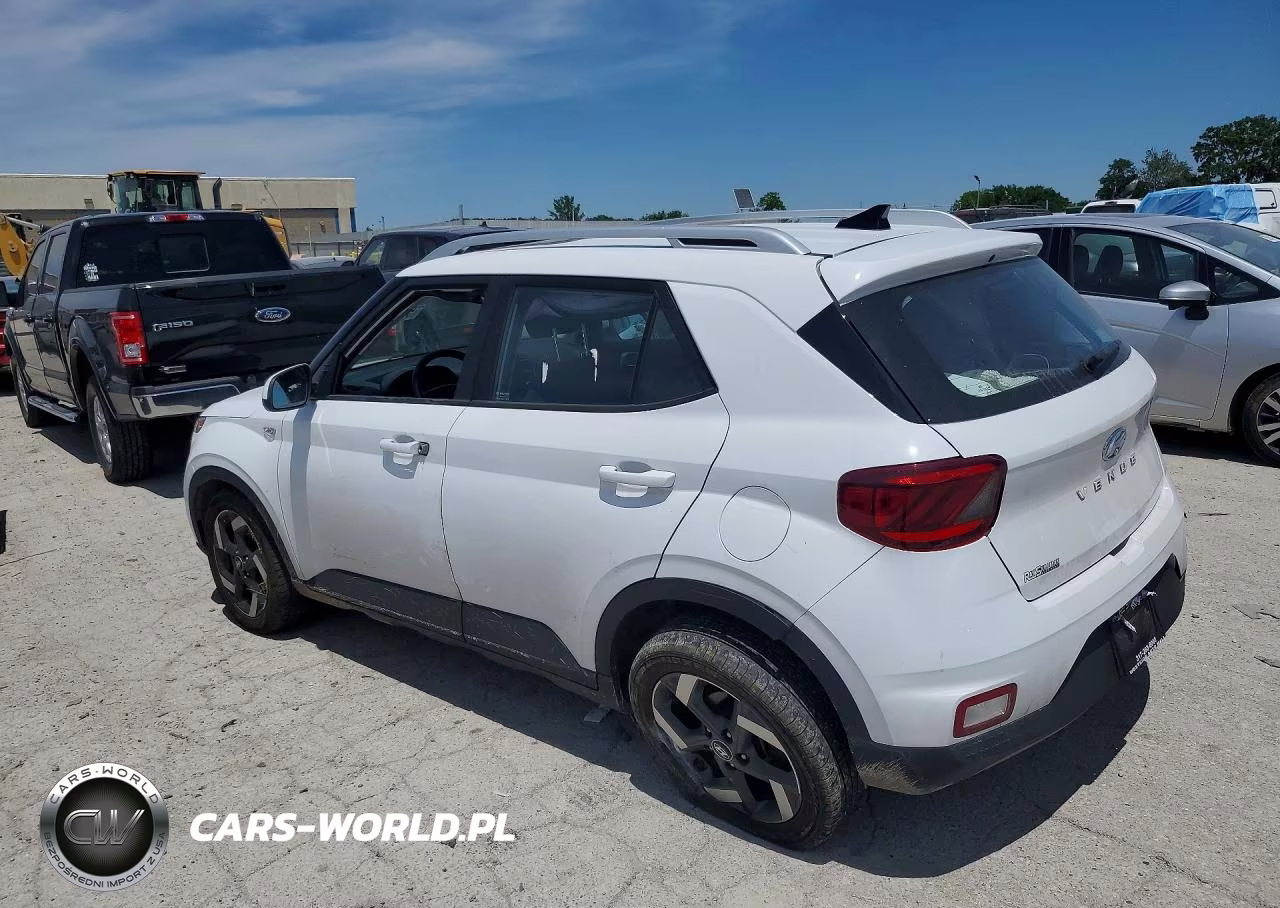 2022 Hyundai Venue Sel VIN:KMHRC8A3XNU207013 - 2
