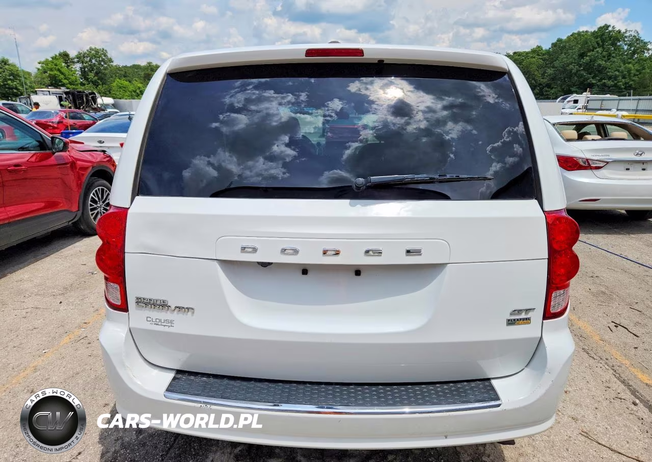 2019 Dodge Grand Caravan Gt VIN:2C4RDGEG8KR749955 - 6