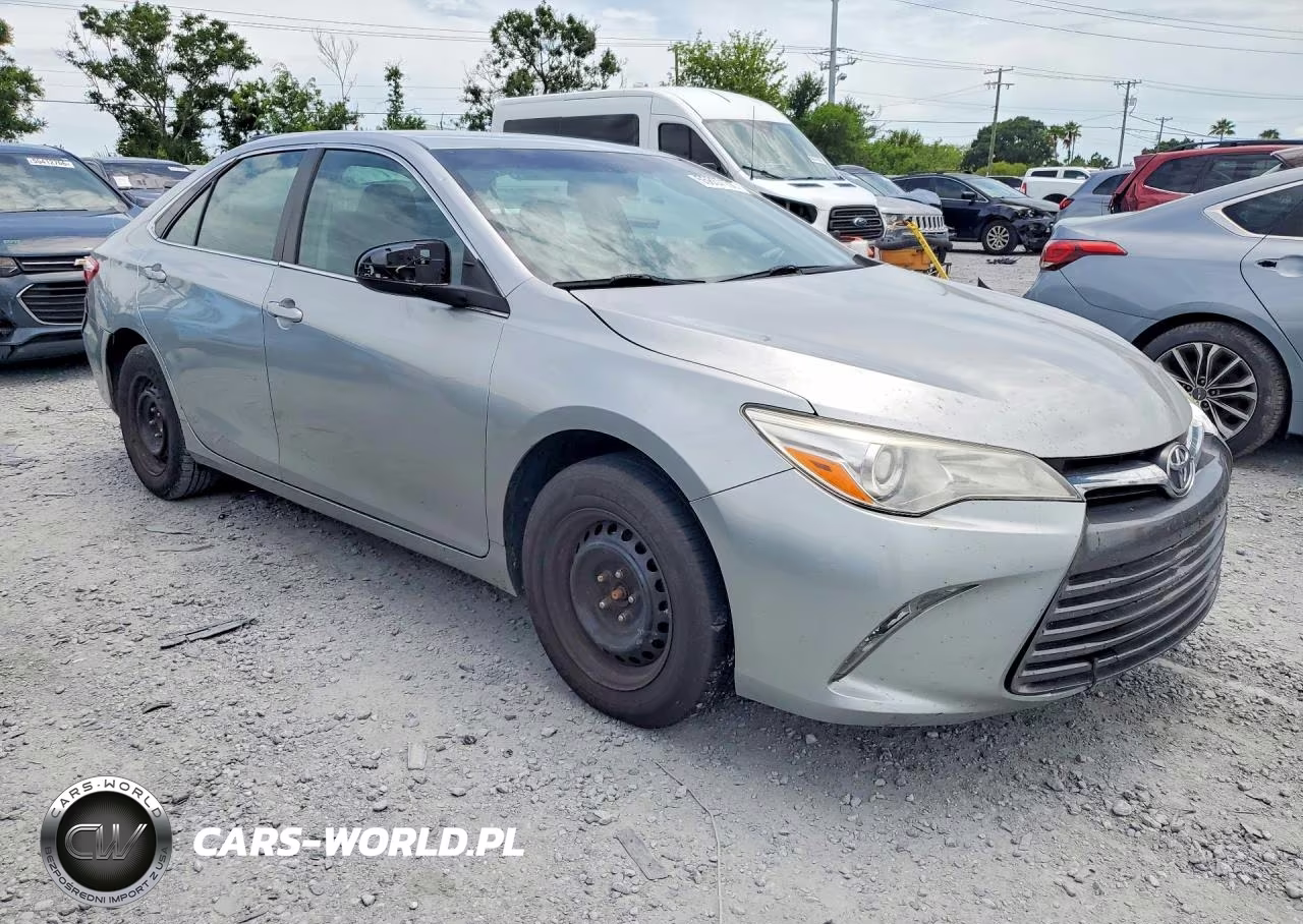 2016 Toyota Camry Le VIN:4T1BF1FKXGU536913 - 4