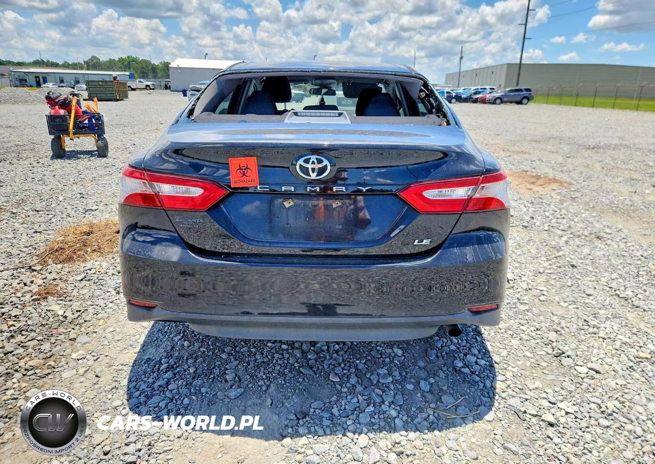 2018 Toyota Camry Le VIN:4T1B11HK3JU150417 - 6