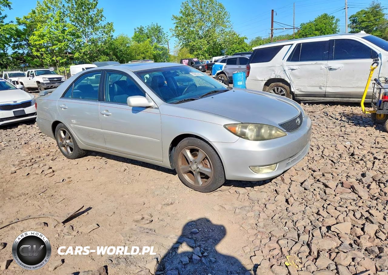 2005 Toyota Camry Se VIN:4T1BA32KX5U043214 - 4