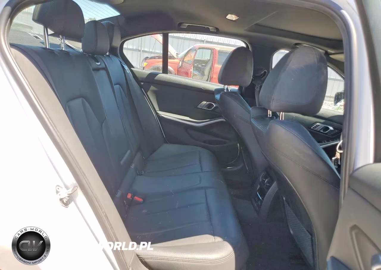 2019 BMW 330Xi VIN:WBA5R7C58KAJ83458 - 10