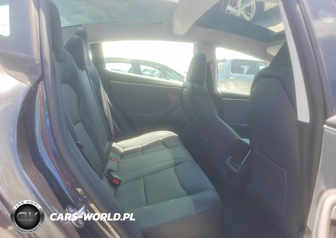 2025 Tesla Model 3 VIN:5YJ3E1EA8SF965053 - 10