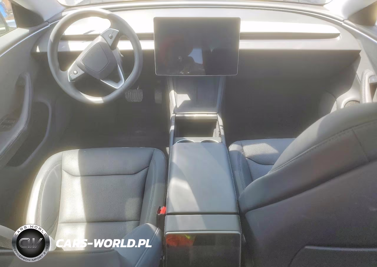 2025 Tesla Model 3 VIN:5YJ3E1EA8SF965053 - 8
