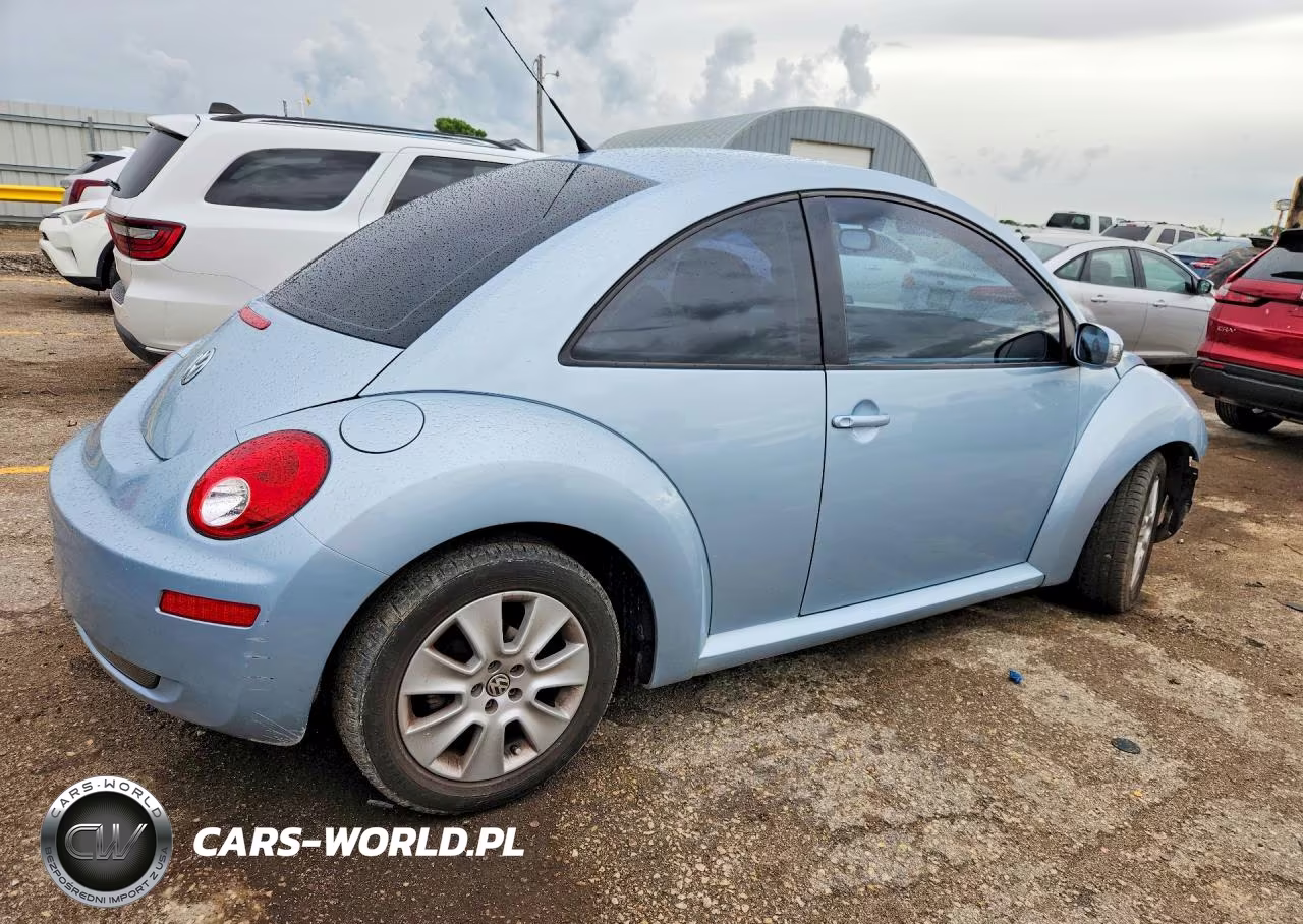 2010 Volkswagen New Beetle VIN:3VWPG3AG0AM016542 - 3