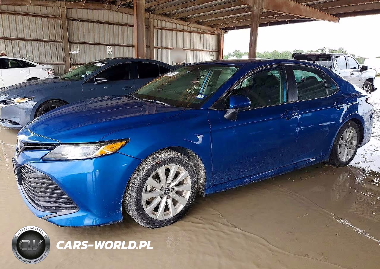 2019 Toyota Camry – zdjęcie 1 z 13