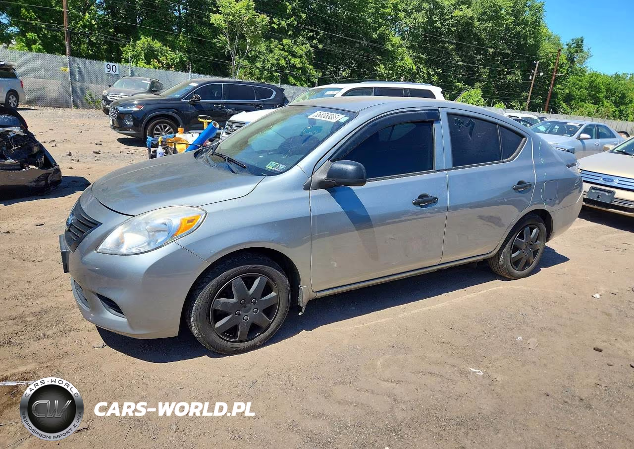 2013 Nissan Versa 1.6 S