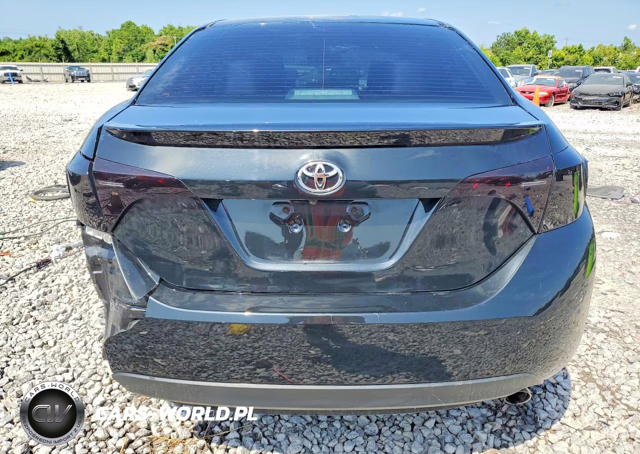 2018 Toyota Corolla Se VIN:5YFBURHE2JP819178 - 6