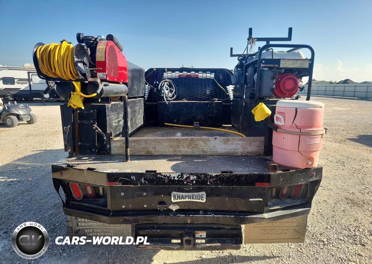 2019 Chevrolet Silverado C3500 VIN:1GB4CVCG5KF218311 - 6