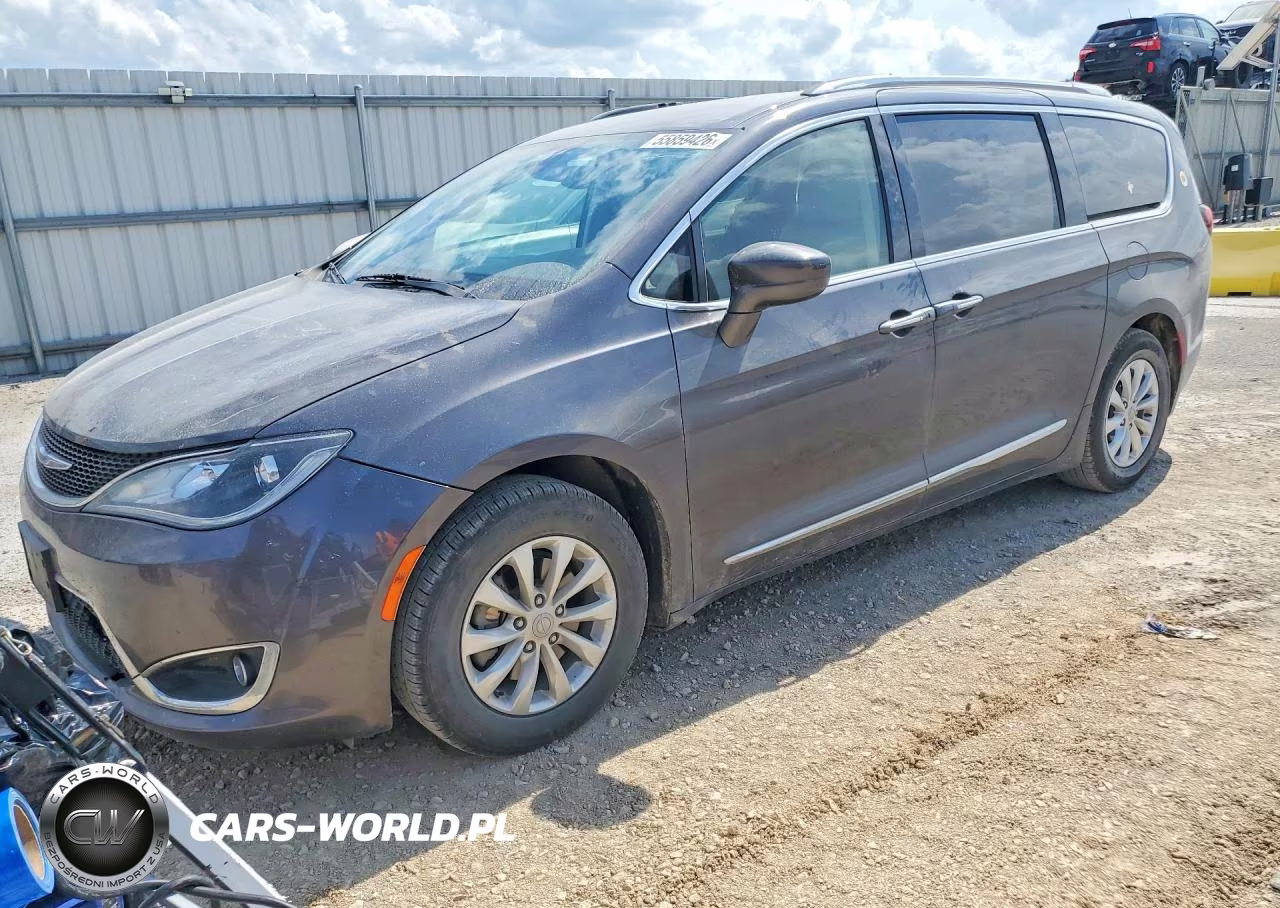 2018 Chrysler Pacifica Touring L – zdjęcie 1 z 13