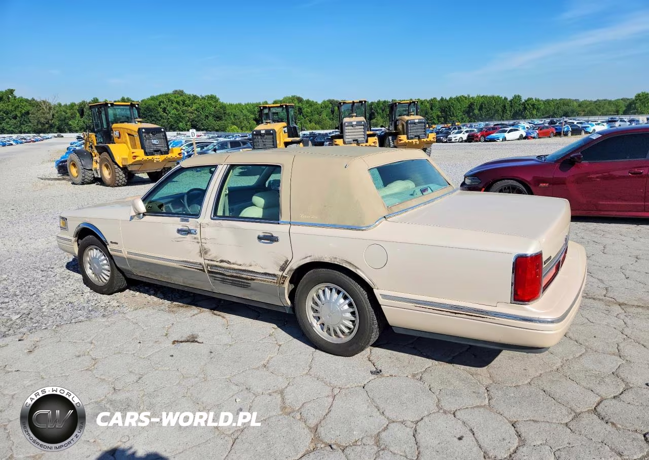 1997 Lincoln Town Car Signature VIN:1LNLM82WXVY705345 - 2