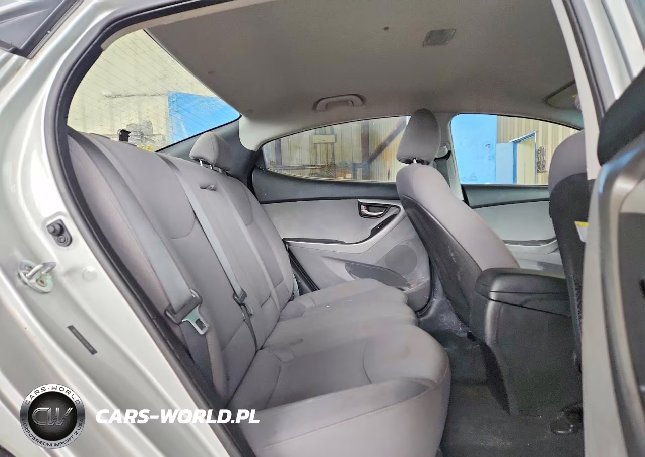 2016 Hyundai Elantra Se VIN:5NPDH4AE1GH740200 - 10