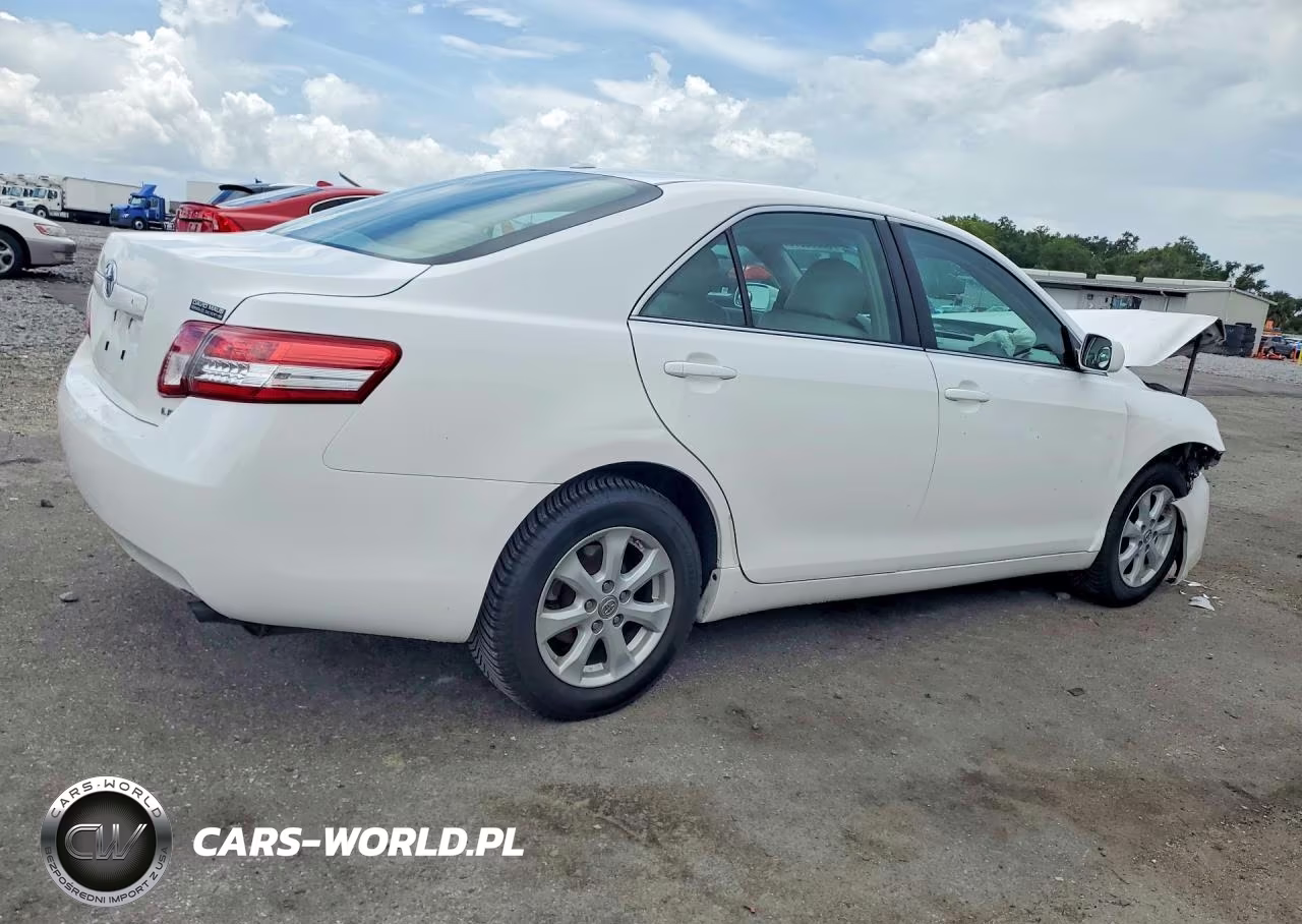 2011 Toyota Camry Le VIN:4T1BF3EK0BU755451 - 3