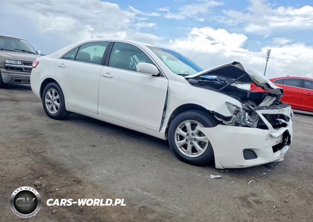 2011 Toyota Camry Le VIN:4T1BF3EK0BU755451 - 4