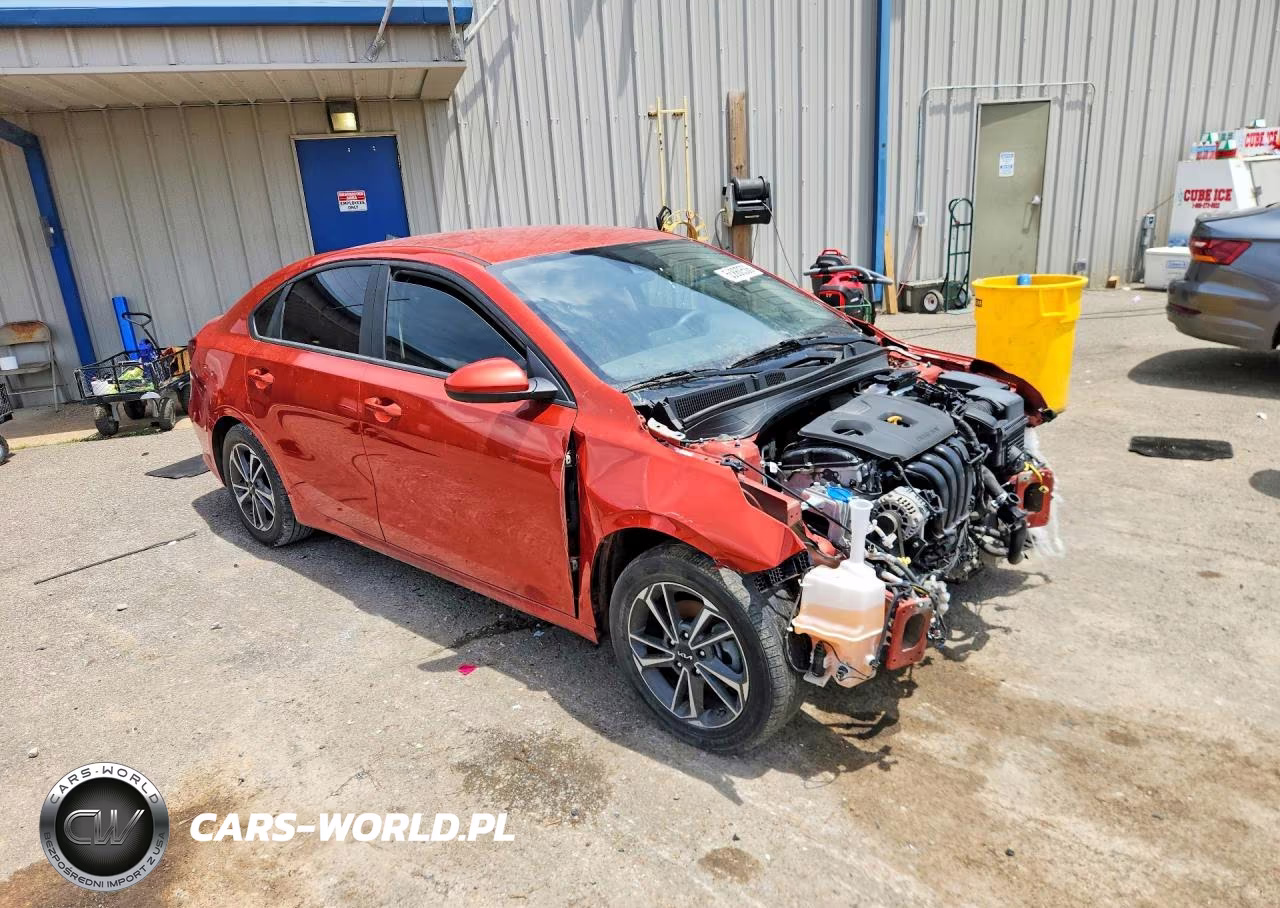 2022 Kia Forte Lxs VIN:3KPF24ADXNE429996 - 4