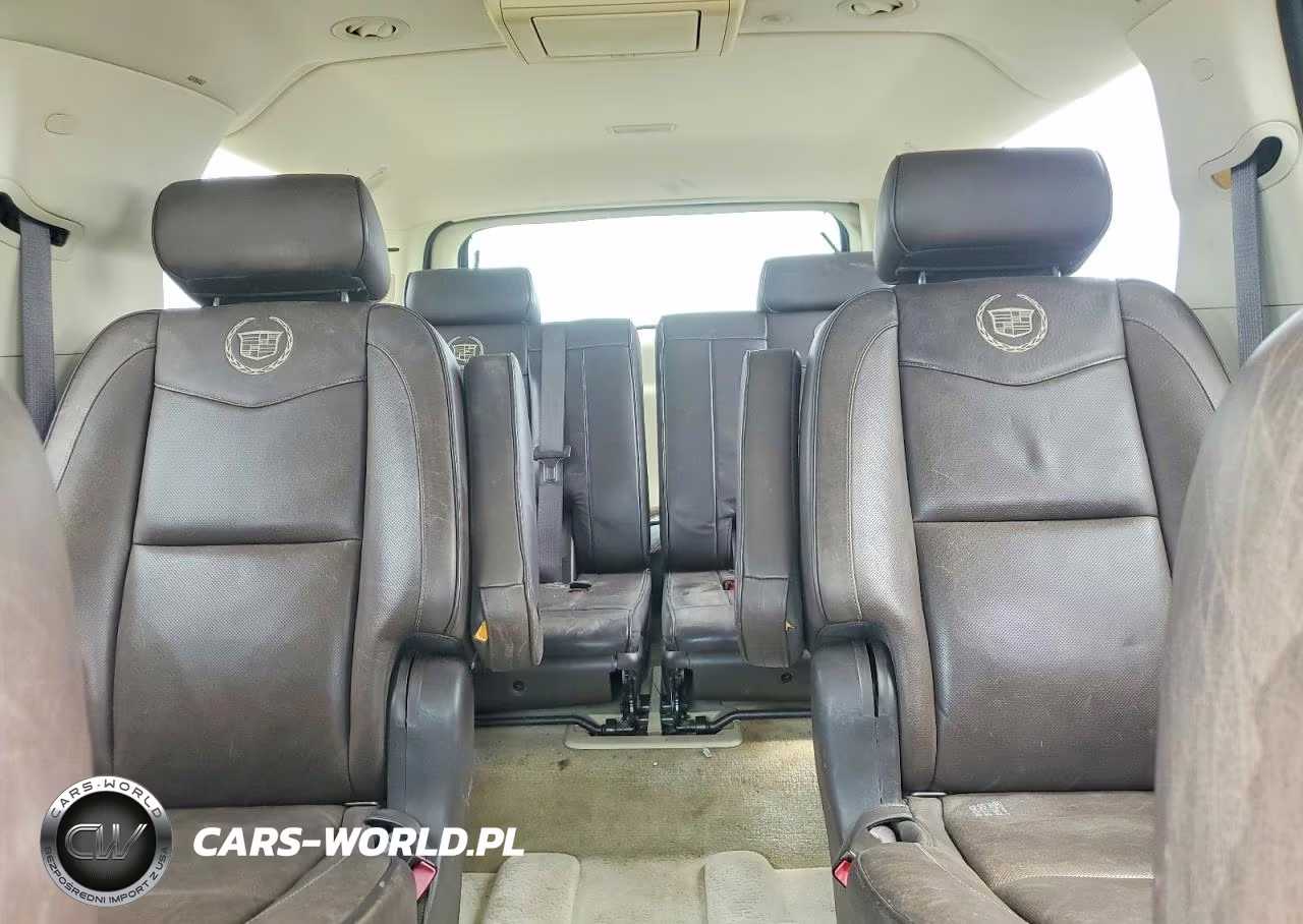 2008 Cadillac Escalade Esv VIN:1GYFK468X8R215797 - 10