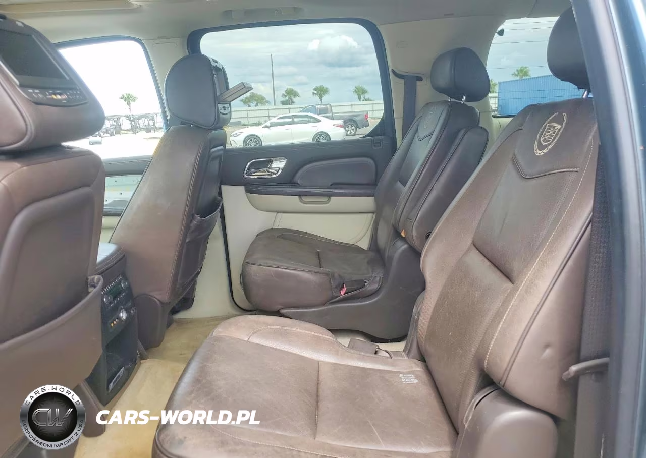 2008 Cadillac Escalade Esv VIN:1GYFK468X8R215797 - 11