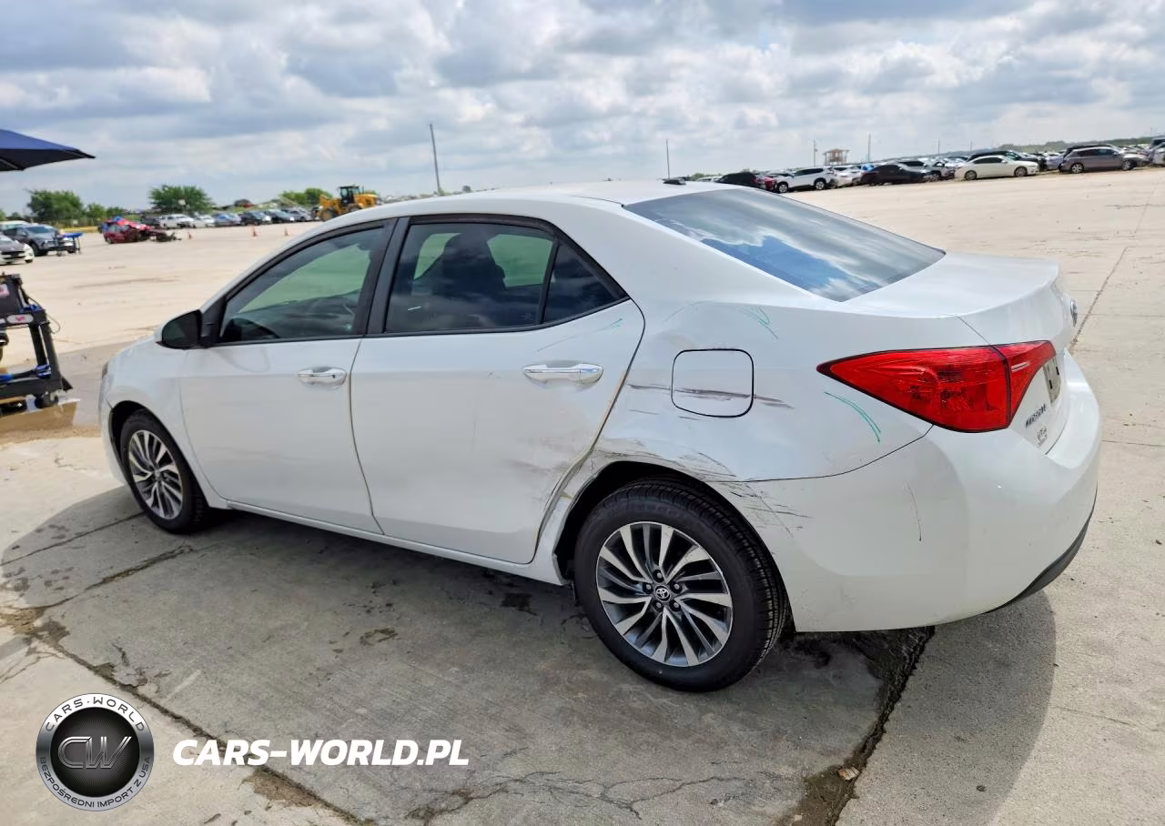 2017 Toyota Corolla Xle VIN:5YFBURHE5HP581577 - 2