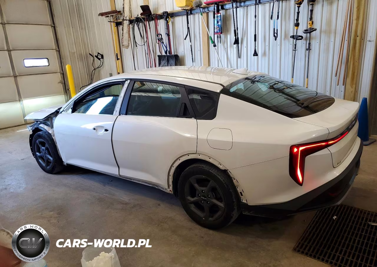2025 Kia K4 Lxs VIN:3KPFT4DE6SE061717 - 2