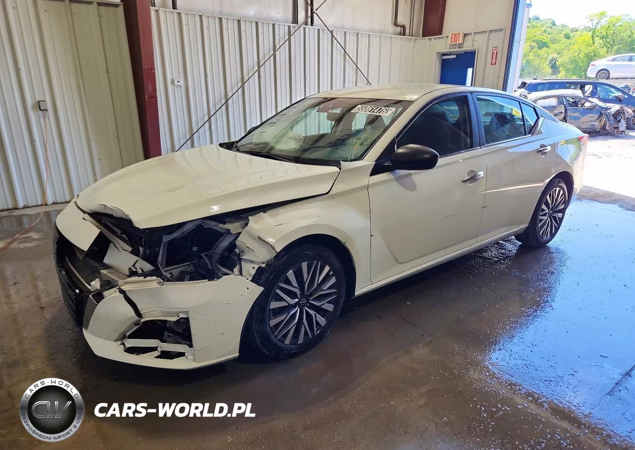 2025 Nissan Altima Sv – zdjęcie 1 z 12