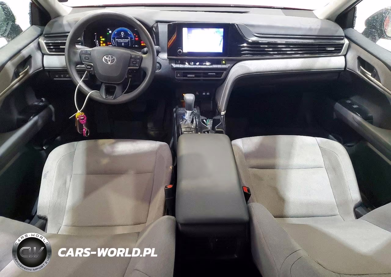 2025 Toyota Camry Le VIN:4T1DAACK2SU115529 - 8