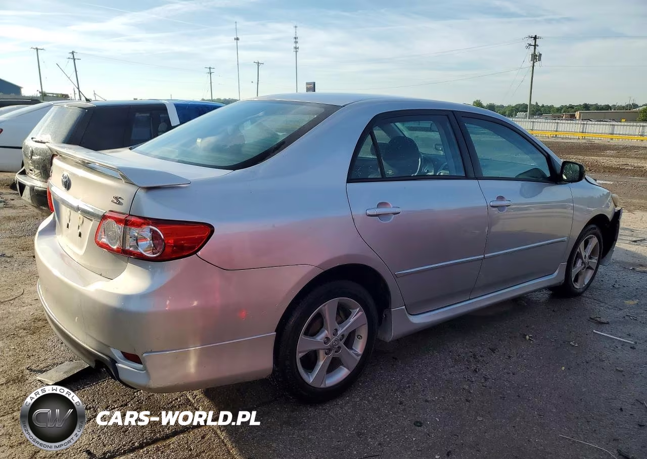 2013 Toyota Corolla S VIN:2T1BU4EE3DC935050 - 3