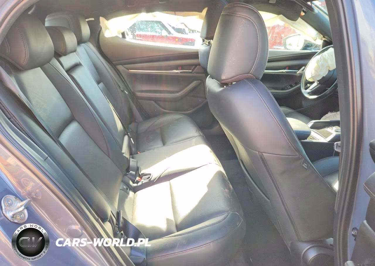 2023 Mazda 3 Premium Plus VIN:JM1BPBNY1P1602781 - 10