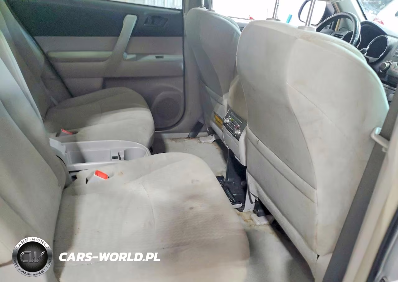 2010 Toyota Highlander Base VIN:5TDBK3EH1AS023157 - 11