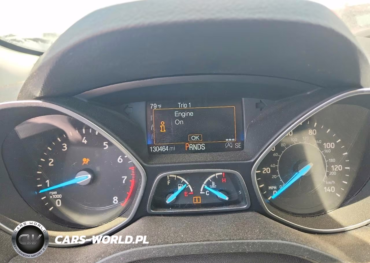2017 Ford Escape Se VIN:1FMCU9GD9HUF06084 - 9
