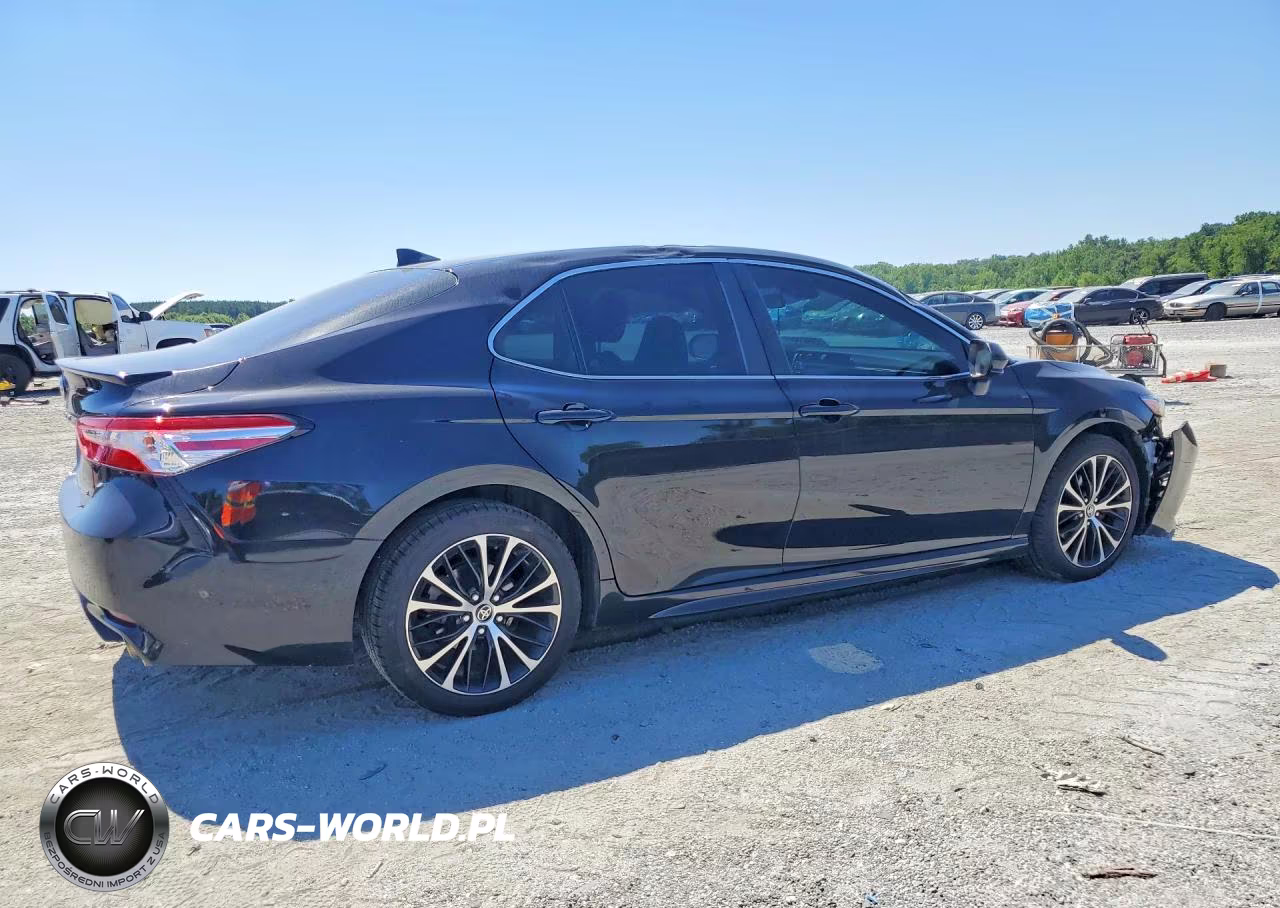 2020 Toyota Camry Se VIN:4T1G11AK5LU982540 - 3