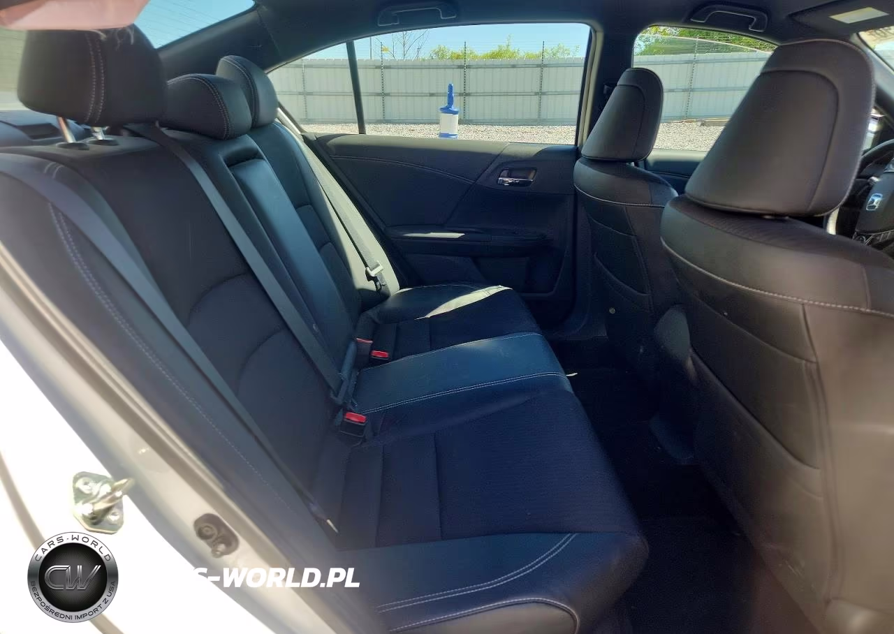 2016 Honda Accord Sport VIN:1HGCR2F58GA153054 - 10