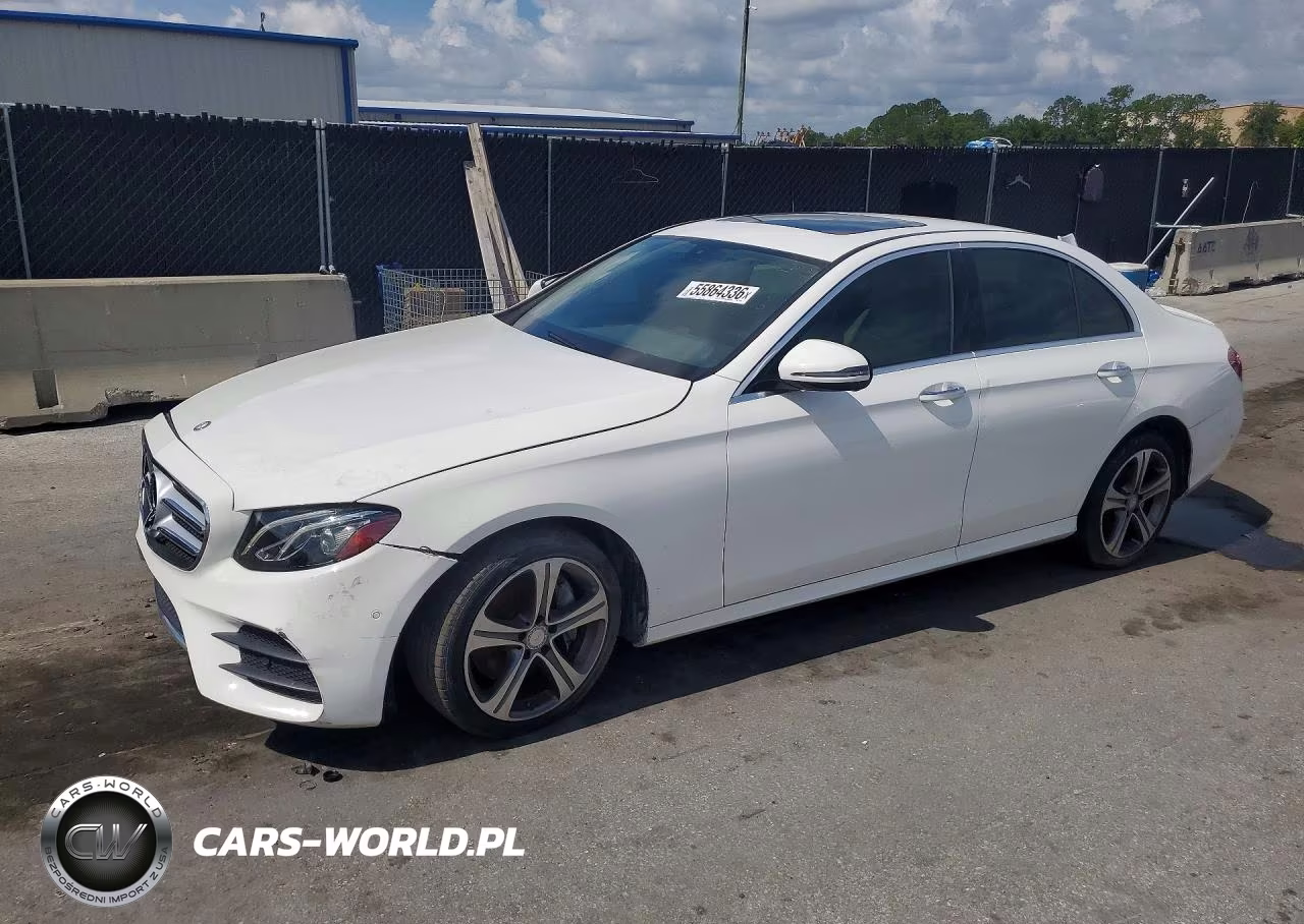 2017 Mercedes-Benz E 300 – zdjęcie 1 z 12