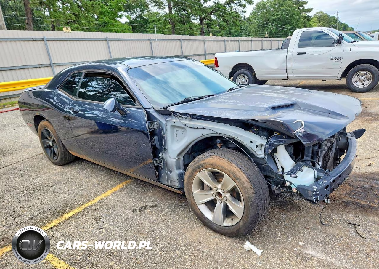 2018 Dodge Challenger Sxt VIN:2C3CDZAG2JH321542 - 4